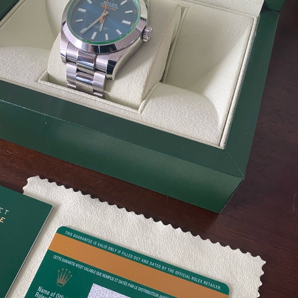ROLEX MILGAUSS EXCELLENT CONDITION - Picture 4 of 9